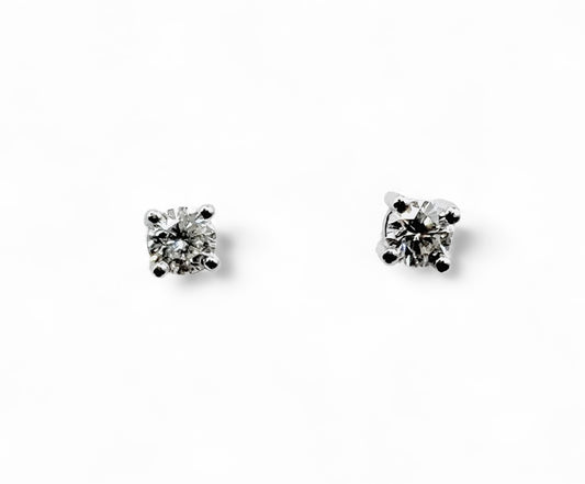 18K GOLD 0.05ct 4 CLAW ROUND DIAMOND STUD EARRINGS