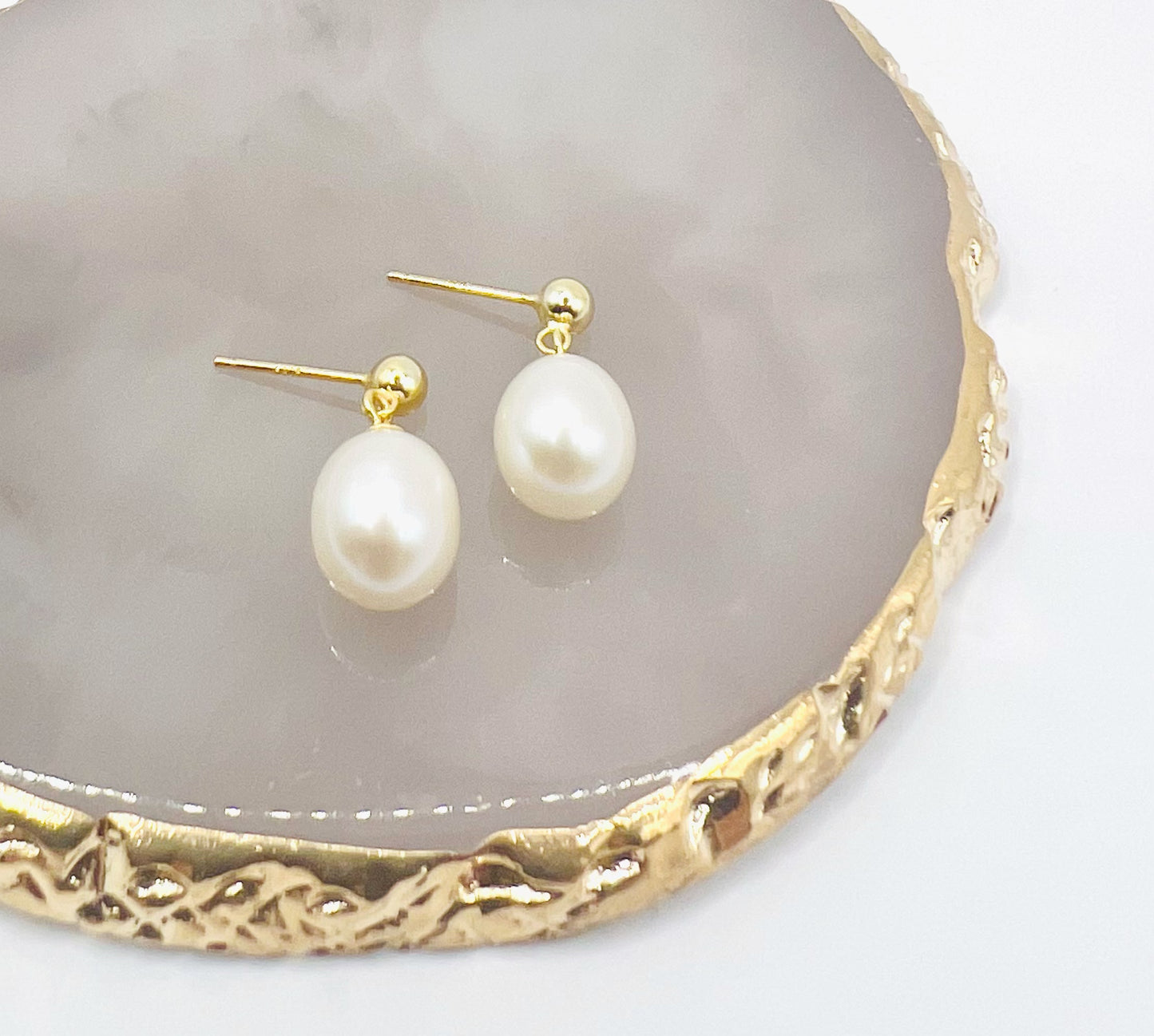 JEMMA WHITE FRESHWATER PEARL EARRINGS