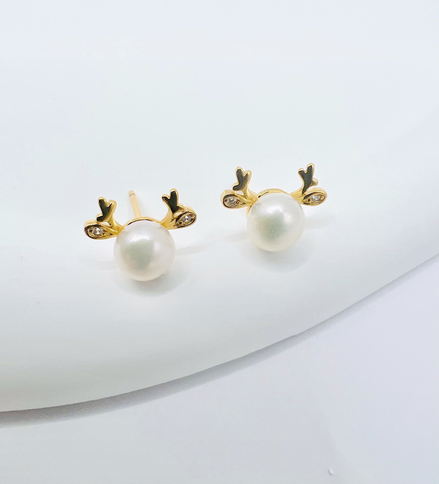 ALMA 6.5-7mm FRESHWATER PEARL EARRINGS