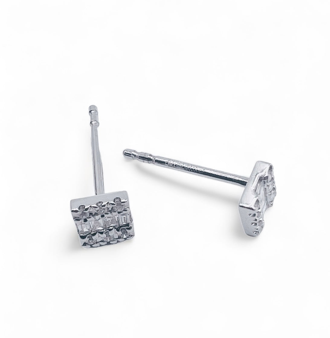 CANDY 18K WHITE GOLD DIAMOND EARRINGS