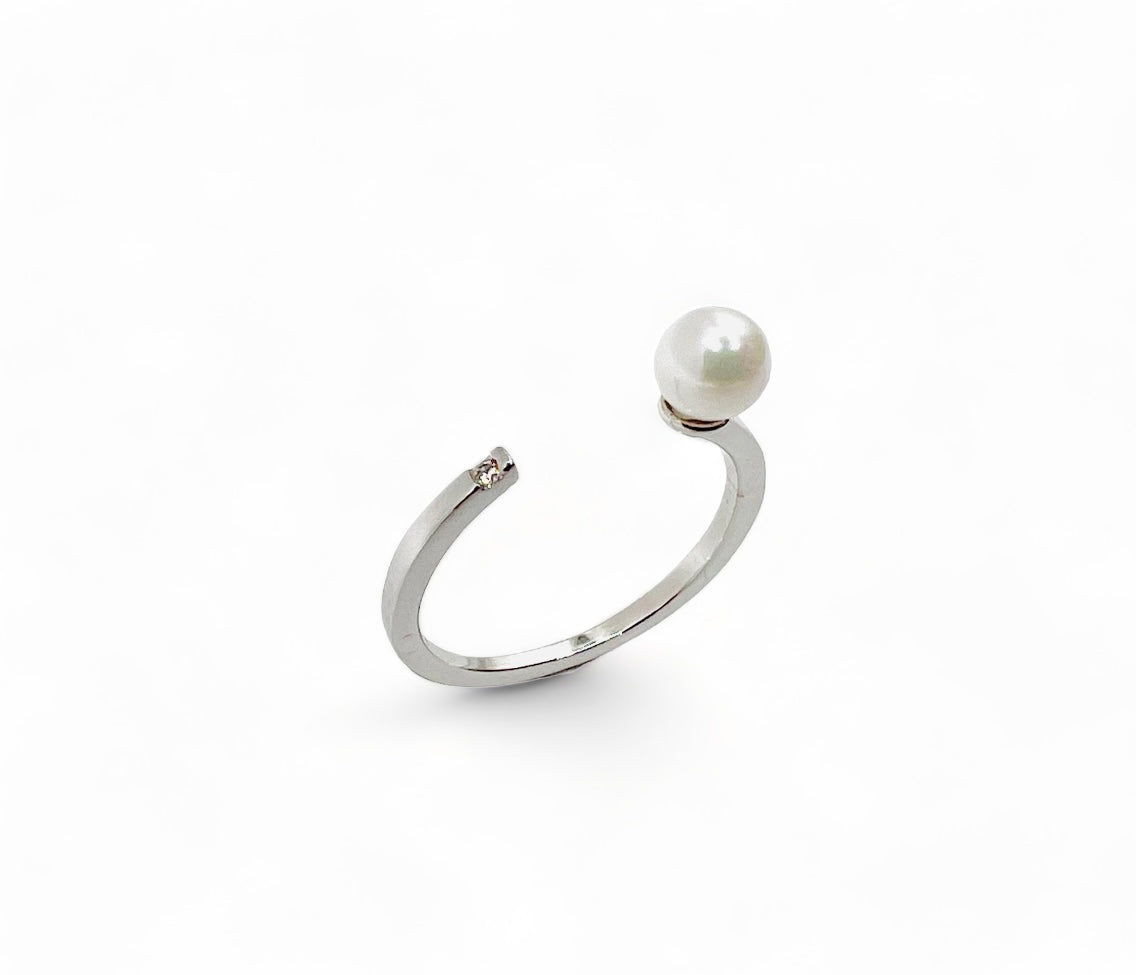 Willa Pearl Ring - Silver