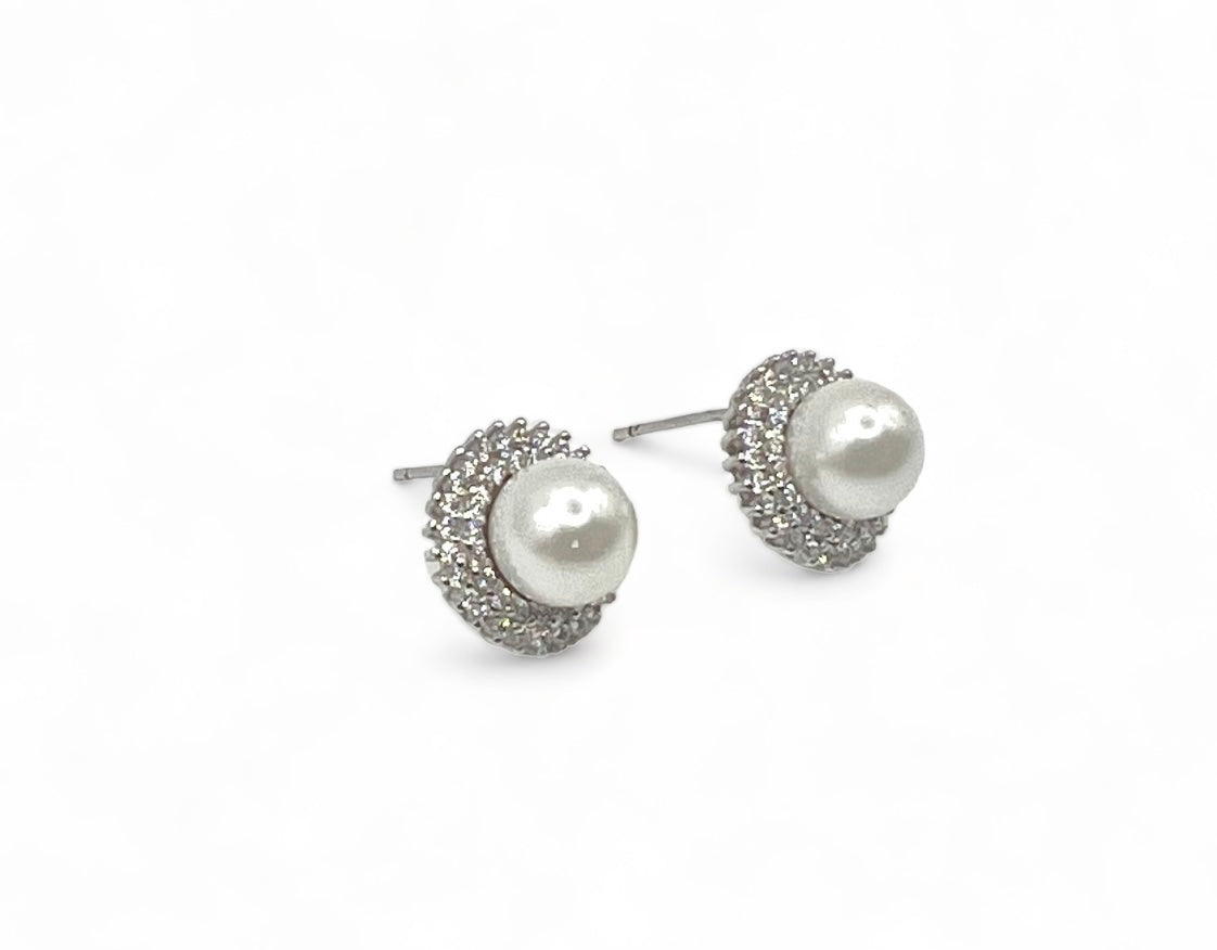 Layla Earrings - White Fresh water Pearl