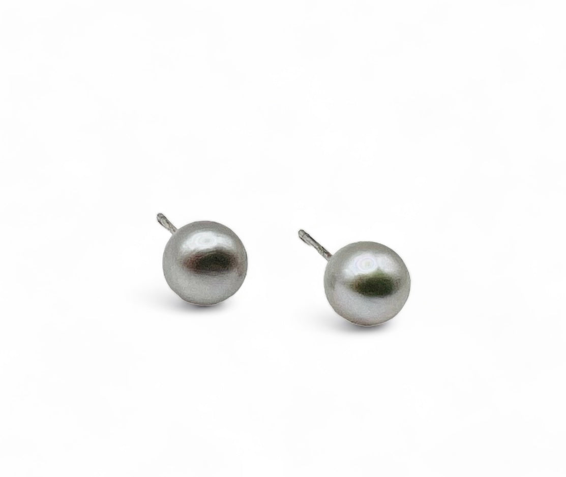 Pearl stud Earrings - 6mm Black Fresh Water Pearl